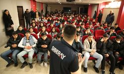 KÜÇÜK YAŞ, BÜYÜK SUÇ - Diyarbakır'da polisler, çocukları ve gençleri suçtan korumak için okullarda eğitim veriyor