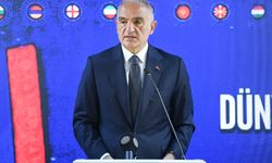 Kültür ve Turizm Bakanı Ersoy, 'Dünya Dillerinde Türkçe' sözlüğünü tanıttı: