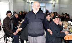 Kütahyalı lokantacı 51 yıldır ramazanda her gün 120 kişilik iftar sofrası kuruyor