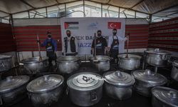 Mavi Marmara Derneği, Gazze'de günde 10 bin kişiye sıcak yemek dağıtacak hayır mutfağı açtı