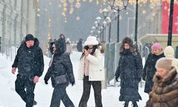 Moskova'da kar yağışı etkili oluyor