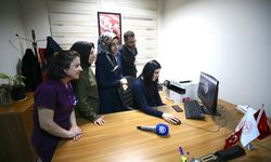 Muş'ta hemşireler, AA'nın 'Yılın Kareleri' oylamasına katıldı