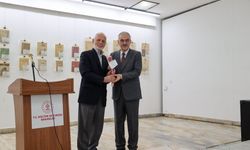 Mustafa Kara'nın 60 yıllık koleksiyonundan oluşan 'Osmanlıca Dergi ve Gazete Sergisi' açıldı