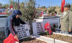 Osmaniye'de depremde yaşamını yitirenlerin mezarları ziyaret edildi