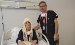 Otuz yıl ertelediği guatr ameliyatında 2 kiloya yakın kitle çıkarıldı