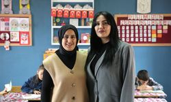 Özge ve Ceylan öğretmen, ısıttıkları 2 derslikte öğrencilerini geleceğe hazırlıyor