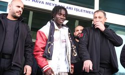 Renato Nhaga, Galatasaray'a transferi için İstanbul'da