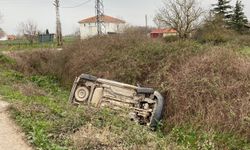 Samsun'da sulama kanalına devrilen hafif ticari aracın sürücüsü yaralandı