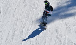 Sarıkamış Kayak Merkezi'nde hafta sonu yoğunluk oluştu