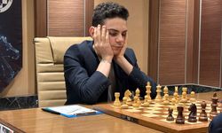 Satranç oyuncuları Ediz Gürel ile Van Foreest arasındaki özel maçta altıncı oyun tamamlandı