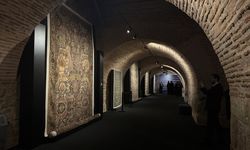 'Tasavvuf'tan Biçime Dokuma Sanatında Kutsal Geometri' sergisi İstanbul'da açıldı