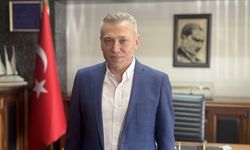 Trabzon'da sahipsiz köpekten kaçarken otobüsün çarpması sonucu yaralanan gencin tedavisi sürüyor