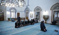 Türk hafızların Kur'an-ı Kerim tilaveti Bosna Hersek'te ramazana manevi zenginlik katacak