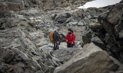 Türk ve Bulgar jeologlar Antarktika'nın milyonlarca yıllık jeolojik geçmişini araştırıyor