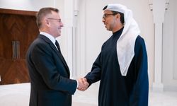 Türkiye'nin Abu Dabi Büyükelçisi Göktaş, BAE Devlet Başkan Yardımcısı Şeyh Mansur ile görüştü