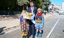 Uşak Valiliğine atanan Serdar Kartal, görevine başladı