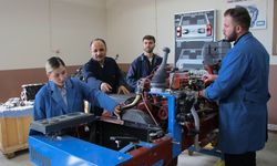 Van'da benzinli araçlara ek menzil sağlayan çevre dostu yakıt katkı maddesi geliştirildi