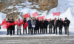 Van'daki çığlarda hayatını kaybedenler anıldı
