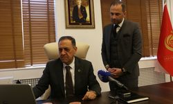 Yalova Valisi Ahmet Hamdi Usta, AA'nın 'Yılın Kareleri' oylamasına katıldı