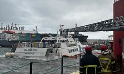 Yalova'da fırtına nedeniyle tersanedeki gemide mahsur kalan 6 personel kurtarıldı