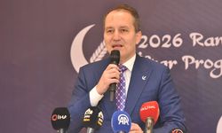 Yeniden Refah Partisi Genel Başkanı Erbakan, Sakarya'da partisinin iftar programına katıldı