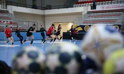 A Milli Kadın Hentbol Takımı, Çekya maçı hazırlıklarını Kastamonu'da sürdürdü