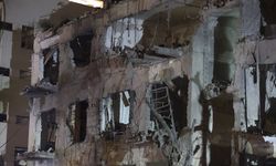 ABD-İsrail saldırısının ardından İran'ın misillemesinde bir füze Tel Aviv'e isabet etti