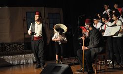 Adana ve çevre illerde İstiklal Marşı'nın kabulü ve Mehmet Akif Ersoy'u Anma Günü etkinliği yapıldı