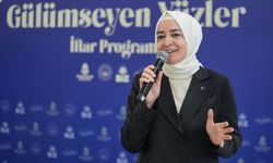 AK Parti Genel Başkan Yardımcısı Kaya, Başakşehir'de yetimlerle iftarda bir araya geldi: