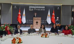 AK Parti'de 'Mimar ve Mühendis Kadınlar İftar Programı' düzenlendi