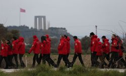 AKUT ekipleri Gelibolu Yarımadası'nda şehitler anısına yürüyüş yaptı