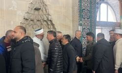 Ardahan, Erzincan ve Tunceli'de Ramazan Bayramı'nda camiler doldu