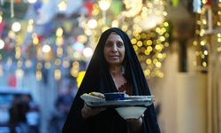 Bağdat'ın eski mahallelerinde yaşatılan bir ramazan geleneği: 'Komşudan komşuya iftar'