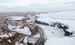 Baharda karla kaplanan Murat Kanyonu gece ve gündüz dronla görüntülendi