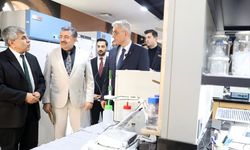 Bakan Memişoğlu, Beykoz Yaşam Bilimleri ve Biyoteknoloji Enstitüsünü ziyaret etti