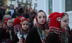 Batı Trakya'da ramazan ayında kurulan toplu iftar sofraları Türkleri bir araya getiriyor