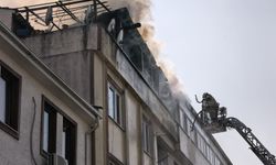 Bursa'da binanın teras katında çıkan yangın söndürüldü