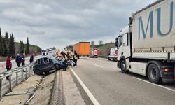 Bursa'da devrilen otomobildeki 5 kişi yaralandı