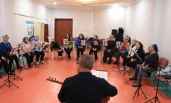 Bursa'da üreten kadınlardan oluşan koro ilk konserine hazırlanıyor