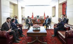 CHP Genel Başkanı Özel, Bulgaristan'ın Ankara Büyükelçisi Cholakov'u kabul etti