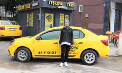 Çocukluk hayalinin peşinden giden kadın aşçılığı bıraktı taksi şoförü oldu