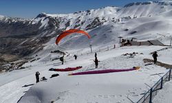 Davraz Kayak Merkezi yamaç paraşütü tutkunlarını da ağırlıyor
