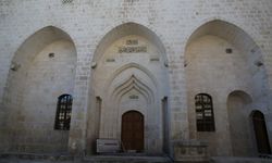 Depremde hasar alan Selahaddin Eyyubi Camisi, bayramda ibadete açılacak