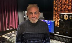 DÜNDEN BUGÜNE ARABESK - Müzisyen Burhan Bayar, arabesk müzik alanında yaptığı çalışmaları anlattı: