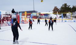 Erciyes'te Kar Voleybolu Turnuvası düzenlendi