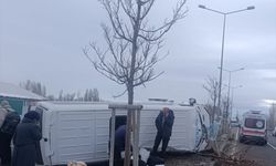 Erzurum'da kamyon ile minibüs çarpıştı, 7 kişi yaralandı