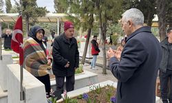 Gaziantep, Malatya ve Kahramanmaraş'ta Ramazan Bayramı arifesinde mezarlıklar ziyaret edildi