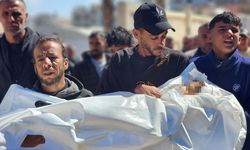 Gazze'de çadırların üzerine çöken duvar 3 Filistinlinin ölümüne neden oldu