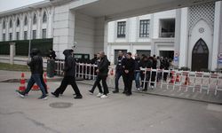 GÜNCELLEME - Kocaeli merkezli dolandırıcılık operasyonunda yakalanan 25 şüpheliden 18'i tutuklandı