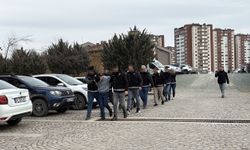 GÜNCELLEME - Midesinde Türkiye'ye uyuşturucu sokan zanlıyla bu kişiye yardım eden 5 kişi yakalandı